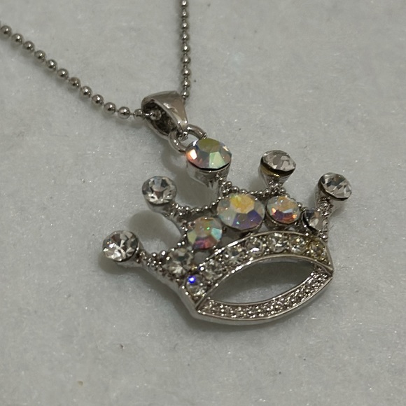 Princess crown silver rhinestone necklace - Picture 1 of 5